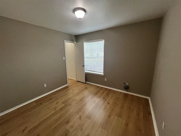 12817 Chime Dr — Photo 7
