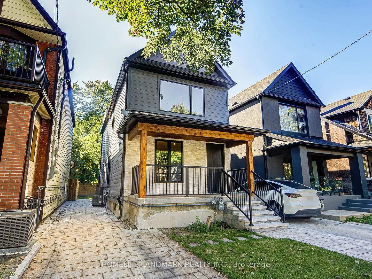 4 bed, $5,500 — Photo 1