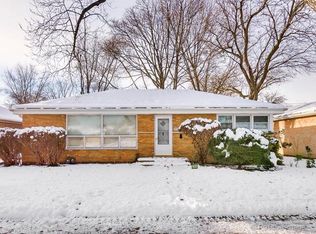 9532 Kildare Ave, Skokie, IL 60076