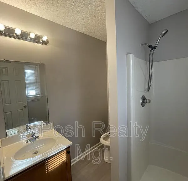 1409 Randolph Ave — Photo 6