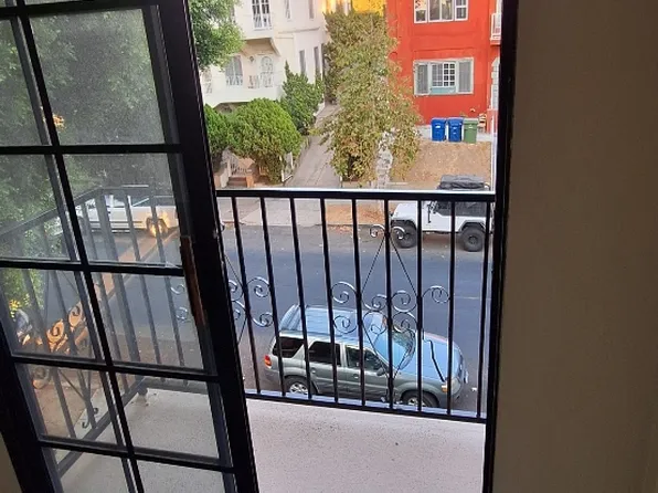 207 N Kenmore Ave APT 202, Los Angeles, CA 90004