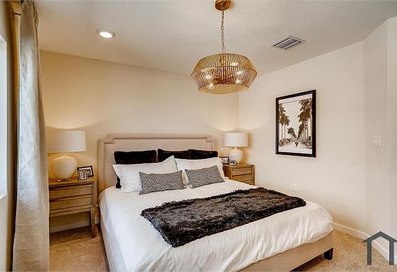 3rd image of 1036 SE 23rd Ave #0