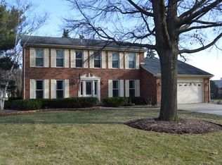 2332 Danbury Ct, Geneva, IL 60134