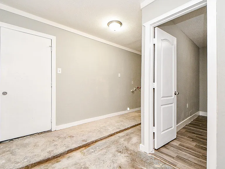 7619 W Gulf Bank Rd — Photo 12