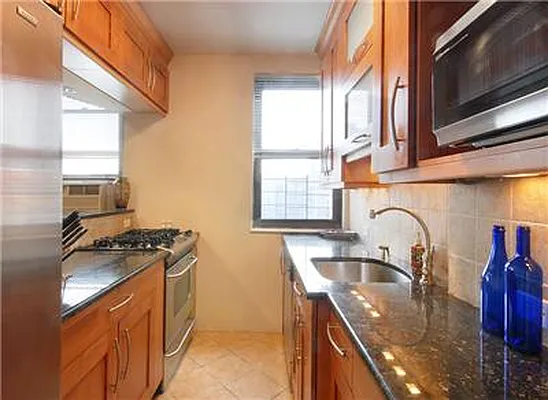 Sold by Warburg | media 15