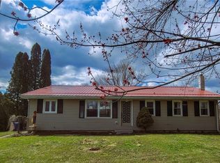 934 Stone Church Rd, Waterloo, NY 13165