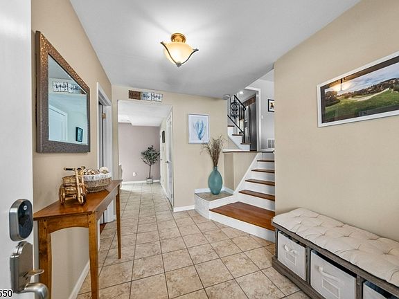 5th image of 23 Newkirk Rd