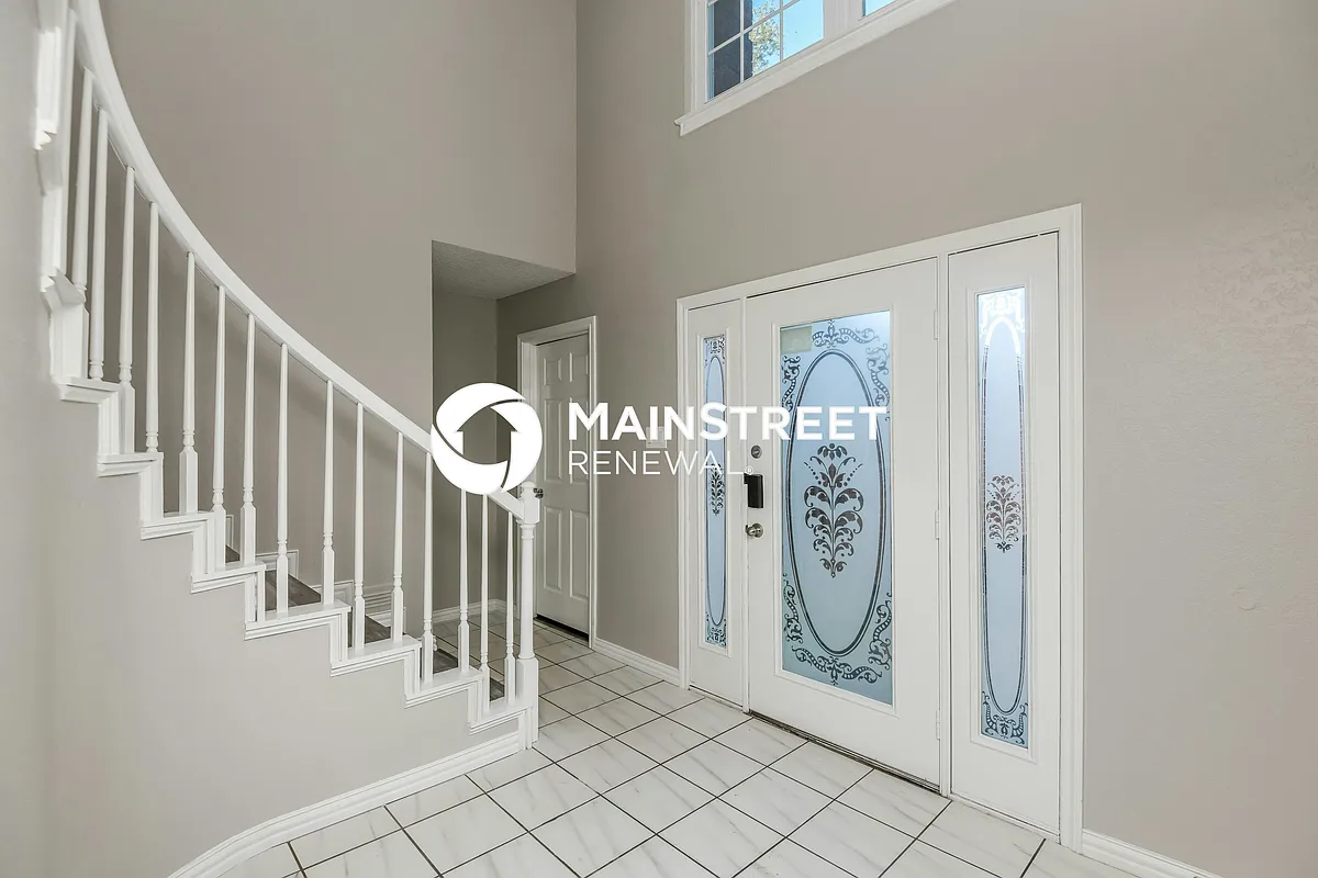 Foyer - 3813 Clear Brook Cir