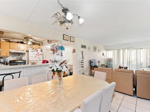 5901 Washington St APT 246, Hollywood, FL 33023