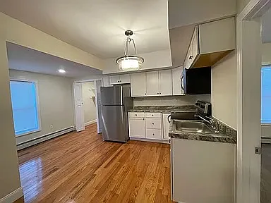526 Main St #1 — Photo 3