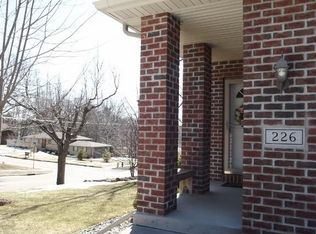 226 Monroe St, Baraboo, WI 53913