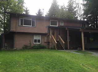 3527 Arnold Ave, Ketchikan, AK 99901