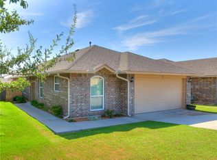 920 Denmark St, Yukon, OK 73099