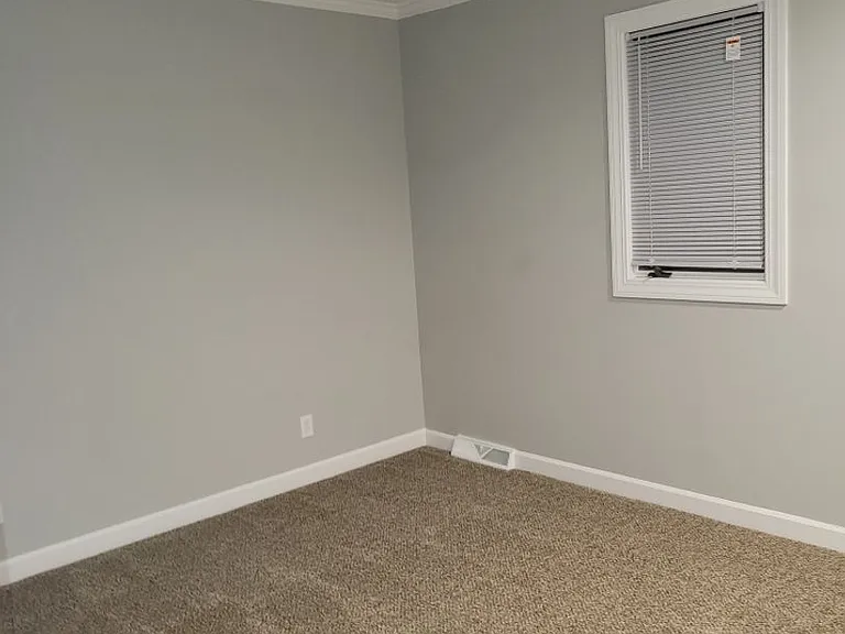 205 Forest View Ct — Photo 18