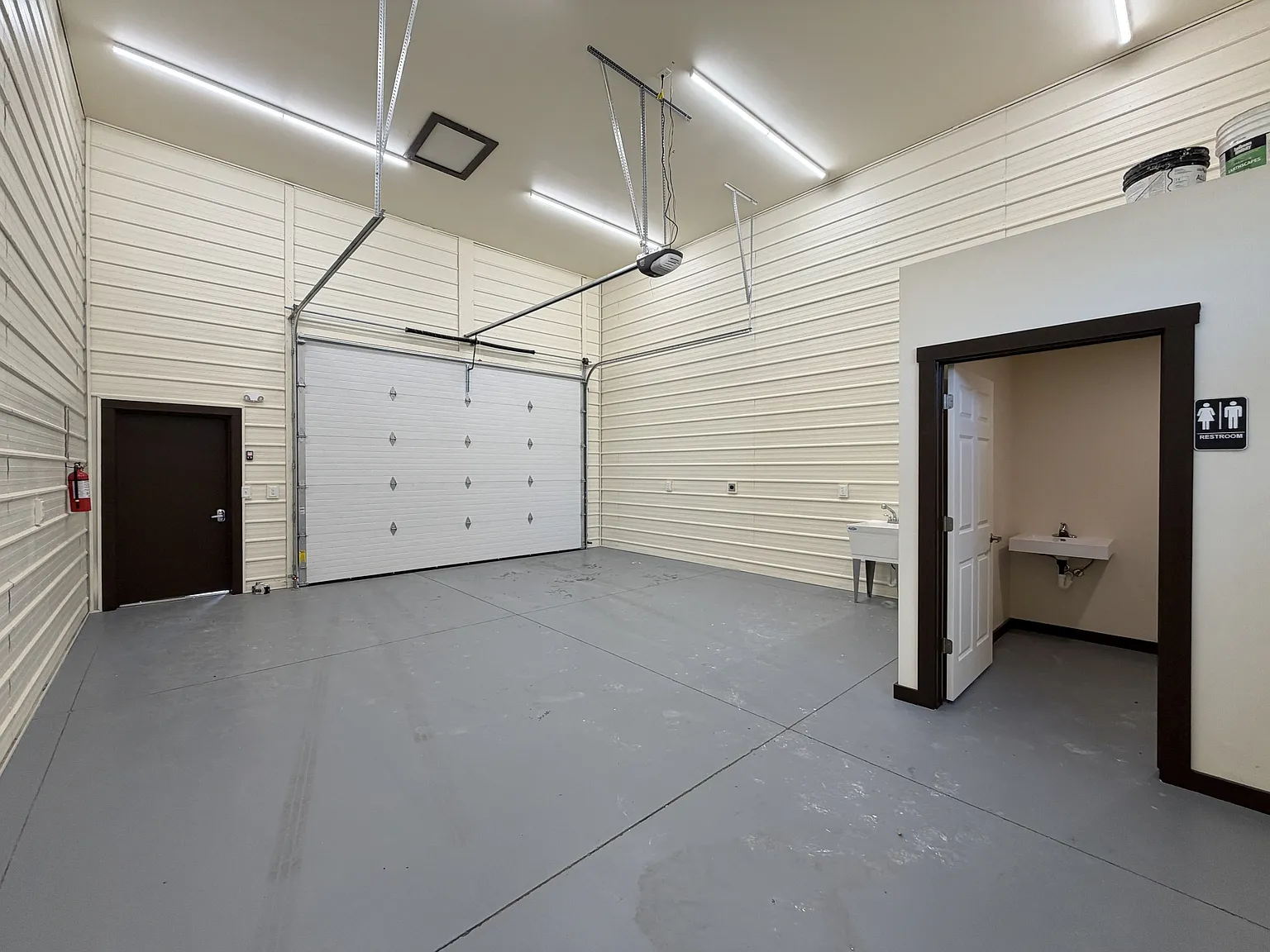 112 West Burbank Avenue - 106 — Photo 4