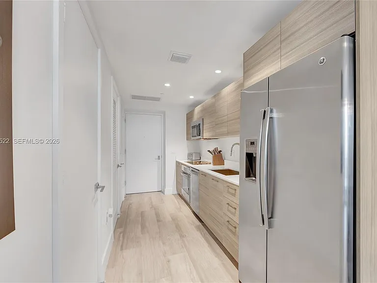 121 NE 34th St #2815 — Photo 6