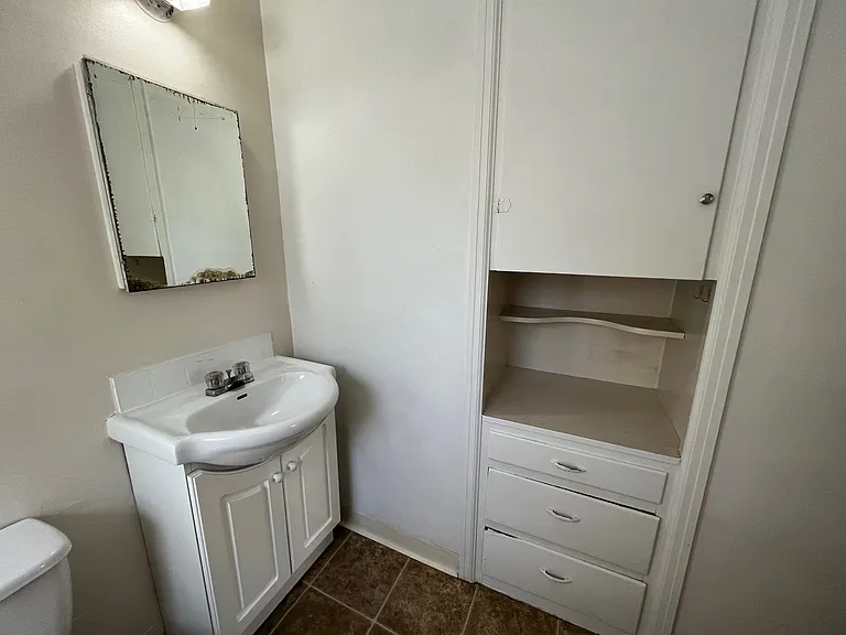 1606 W Rossi St — Photo 11