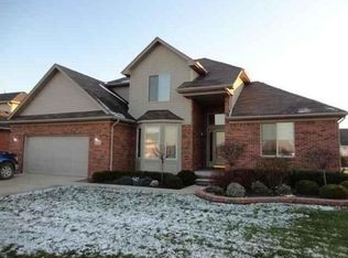 18466 Country Club Dr, Macomb, MI