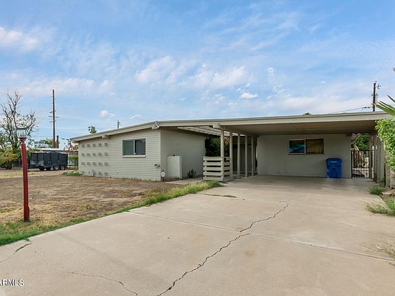 3rd image of 3832 W Townley Ave