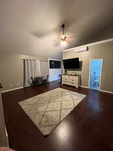909 Changason Way Photo 1