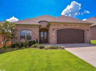 11 Meadow View Dr, Little Rock, AR 72223