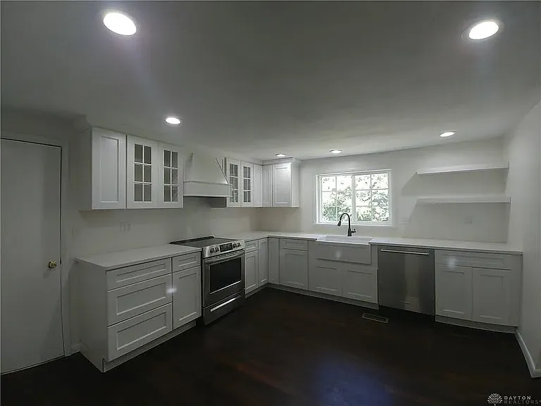 4230 Chalfonte Dr — Photo 3