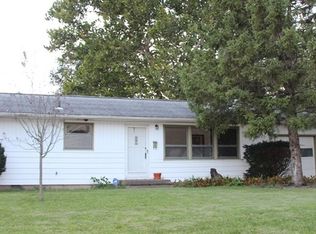 1211 Thomas Dr #0, Champaign, IL 61821