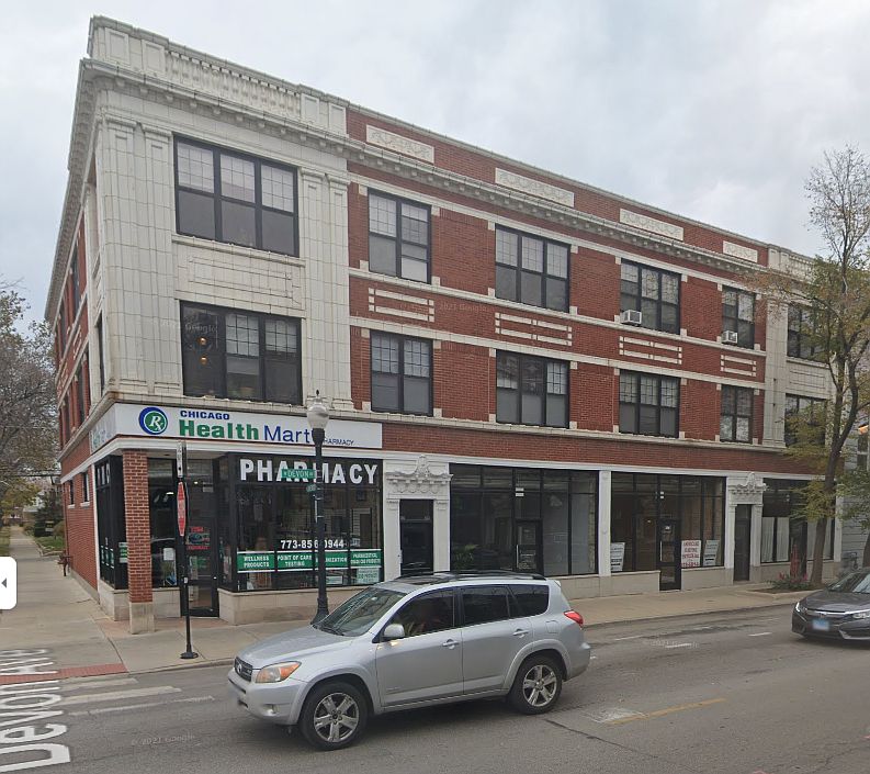 1st image of 6411 N Lakewood Ave APT 3