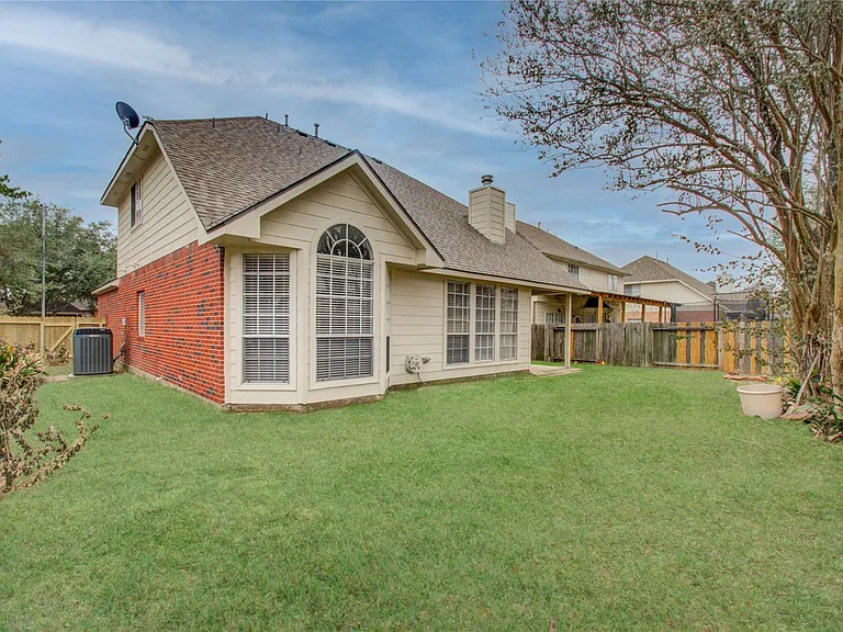 24302 Schivener House Ln — Photo 23