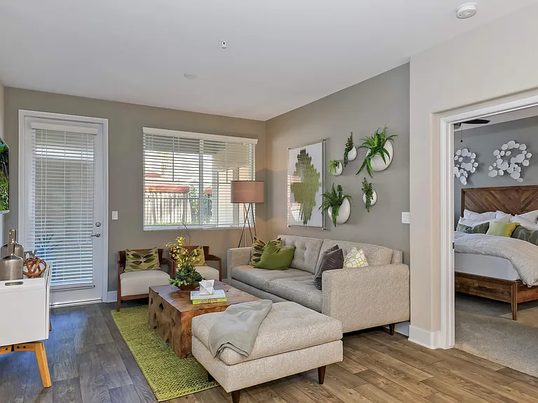 Sendero Gateway Apartment Homes — Photo 31