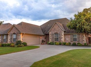 5604 Graystone Dr, Fort Smith, AR 72916