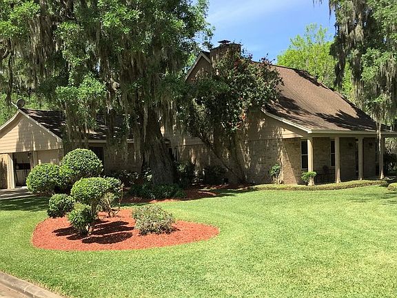 4th image of 2202 Lake Forrest Dr