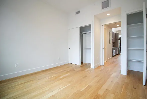 Rented by Bold New York | media 7