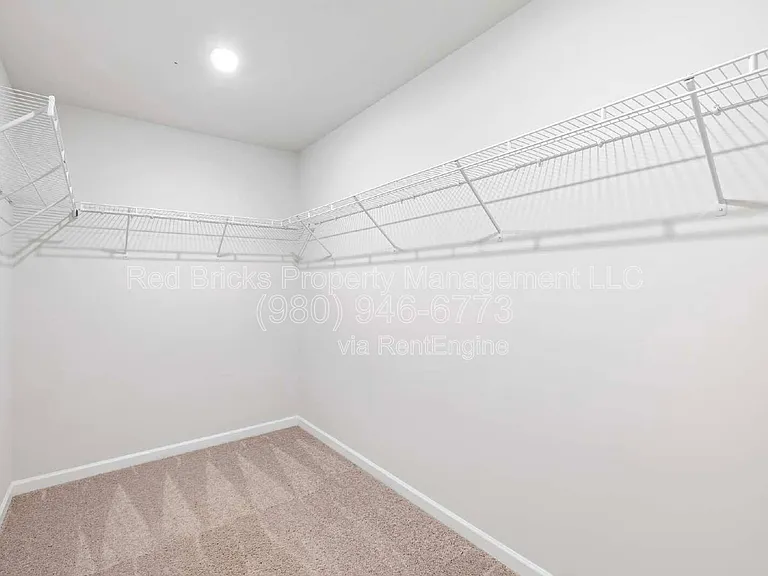 2128 Blue Sky Meadows Dr — Photo 19