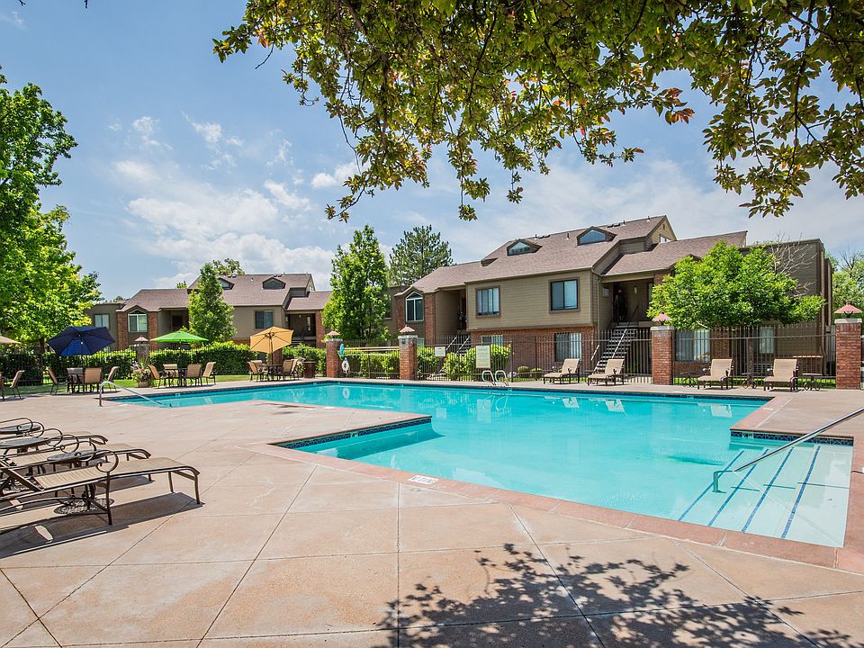 Welcome to Sky Harbor Apartments