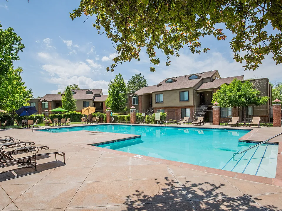 Sky Harbor Apartments