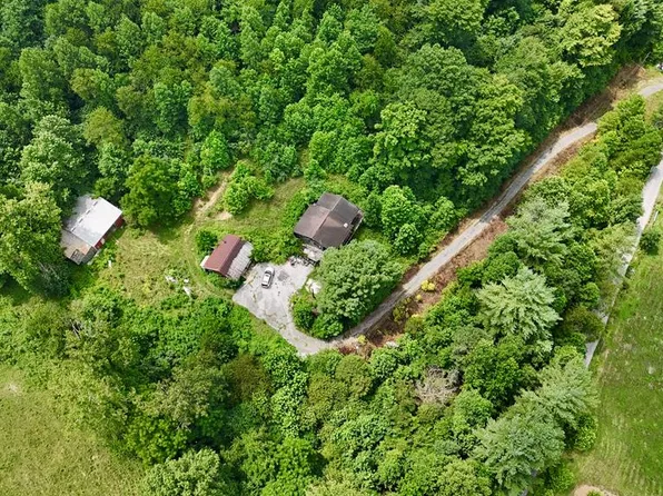 95 Zane Ln, Garrison, KY 41141