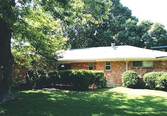3rd image of 3004 Natalie Dr