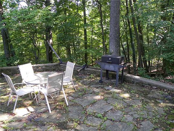 4th image of 1020 Whippoorwill Ln