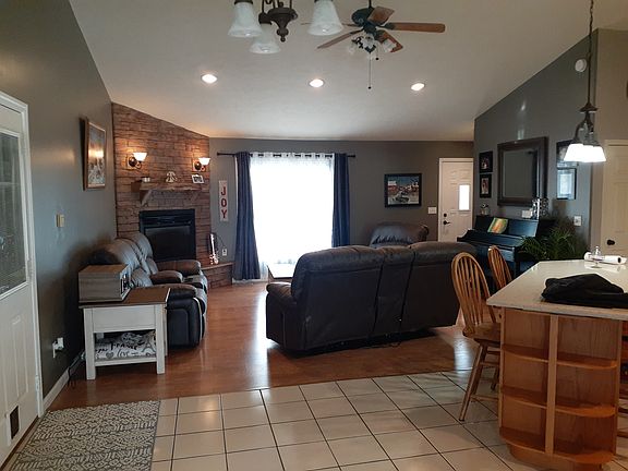 5th image of 3016 Teakwood Ln