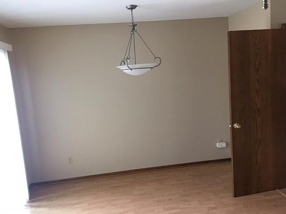 5th image of 1821 Paramount Dr