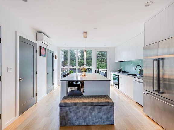 4th image of 32-18 33rd St #1
