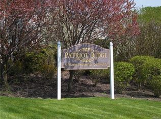 3008 Patrick Henry Ct, New Windsor, NY