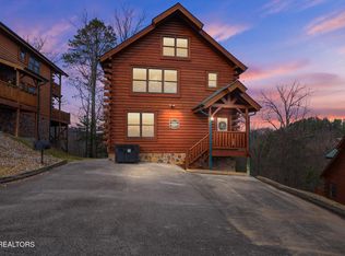 2853 White Oak Ridge Ln, Sevierville, TN 37862