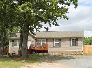 3201 Stevens Mill Rd, Matthews, NC 28104