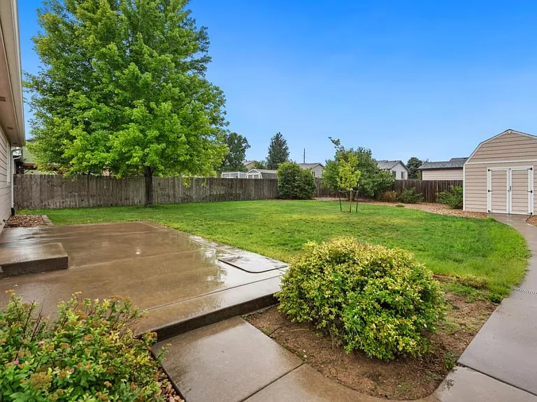 1110 Norma Ct — Photo 2