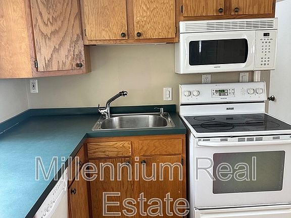 4th image of 319 E Lincoln Ave
