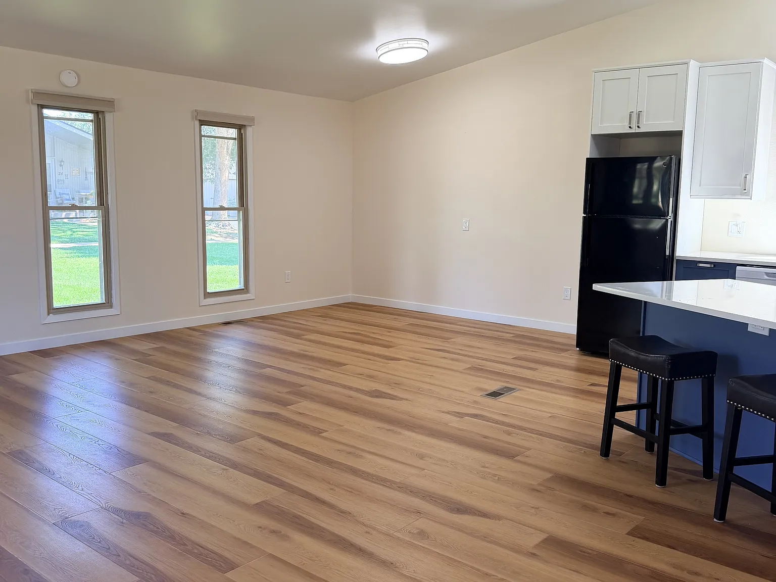 23 Scott Drive North - 1 — Photo 2