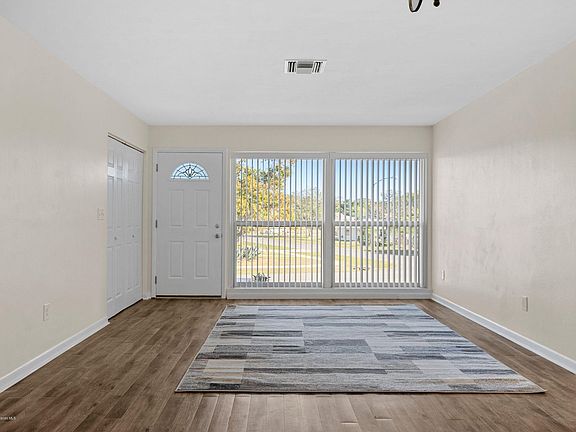 2nd image of 1043 Stillwater Ave