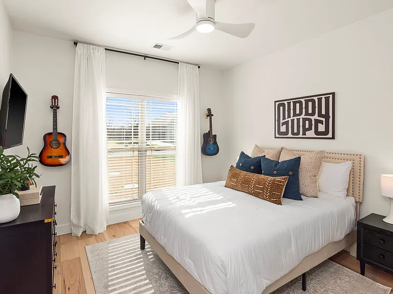 221 Waldron View Dr — Photo 33